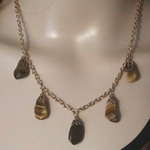 🦋Five rock necklace  18" gold plated chain womans